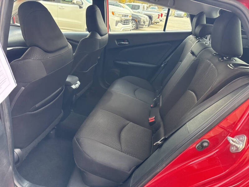 2022 Toyota Prius LE