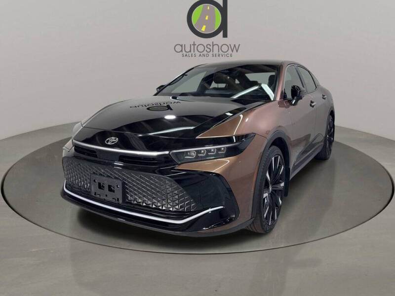 2025 Toyota Crown Platinum