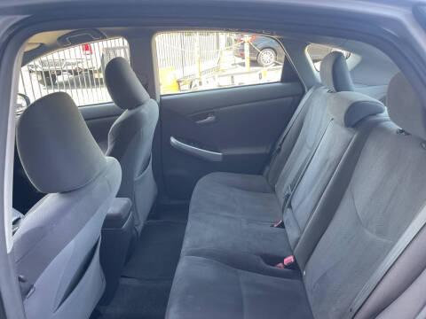 2011 Toyota Prius Two