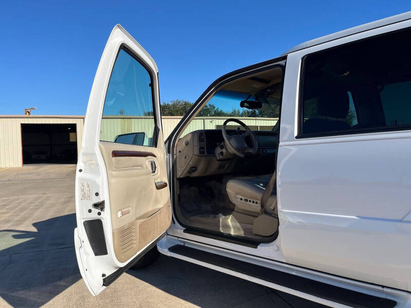 2000 Cadillac Escalade