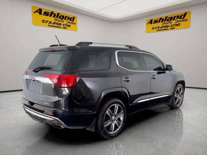 2017 GMC Acadia Denali