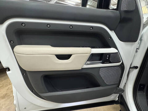 2023 Land Rover Defender 130 First Edition