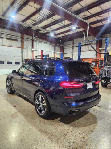2022 BMW X7 M50i