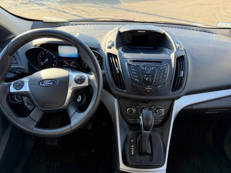 2016 Ford Escape SE