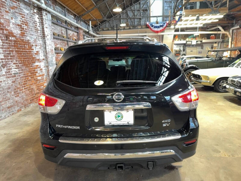 2016 Nissan Pathfinder SV