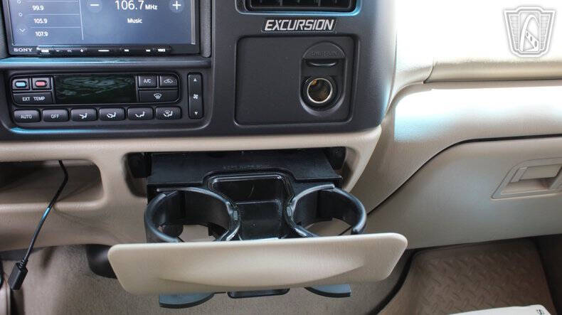 2005 Ford Excursion Eddie Bauer