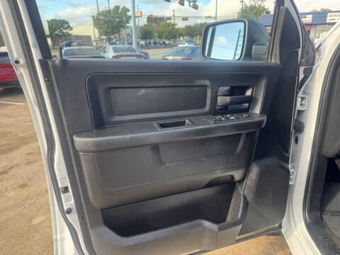 2017 RAM 1500 Express