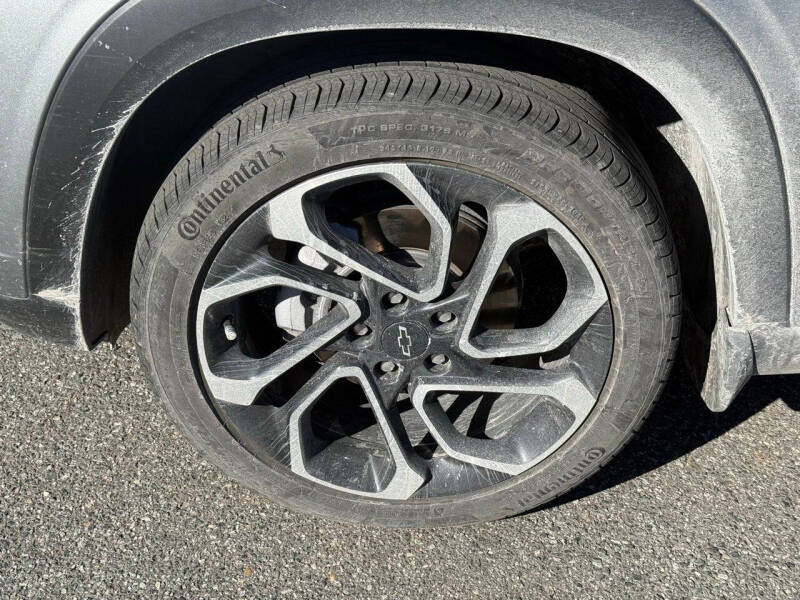 2025 Chevrolet Trax RS