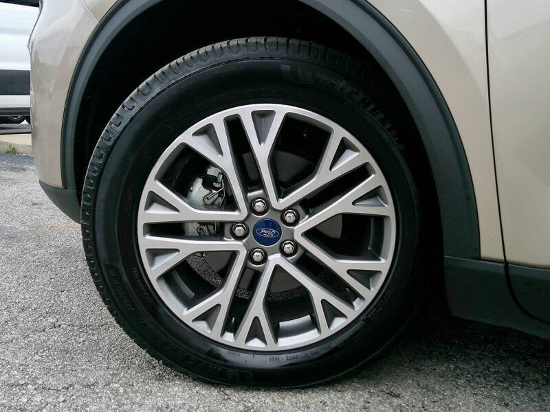 2021 Ford Escape SEL
