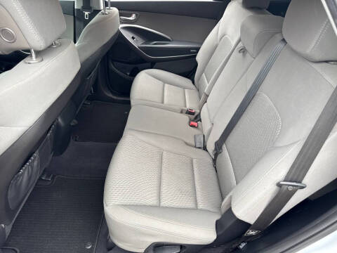 2016 Hyundai Santa Fe SE