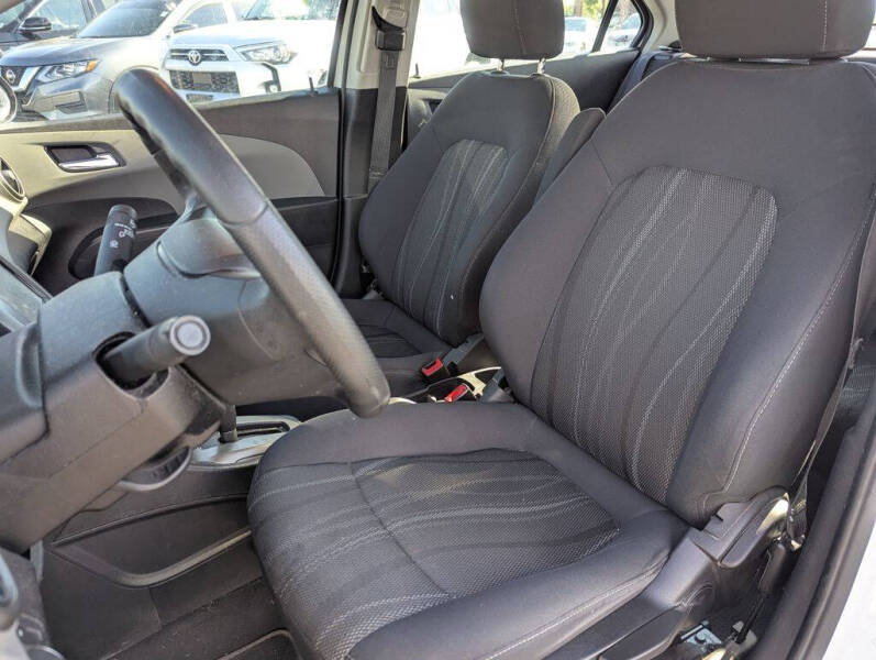 2015 Chevrolet Sonic LT Auto