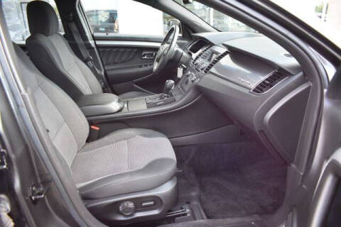 2017 Ford Taurus SEL
