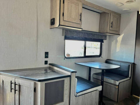 2021 PROWLER 240RB PROWLER