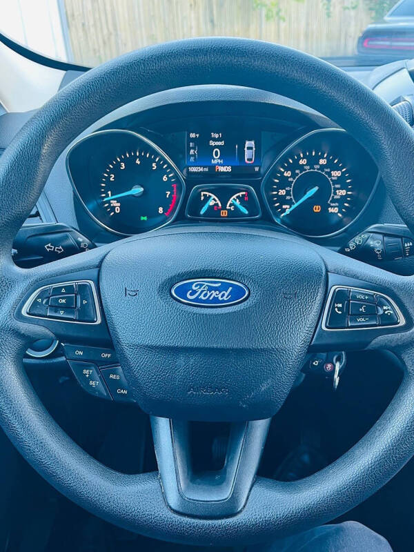 2019 Ford Escape S