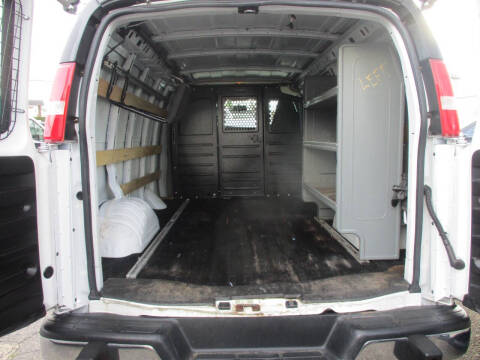 2018 Chevrolet Express 2500