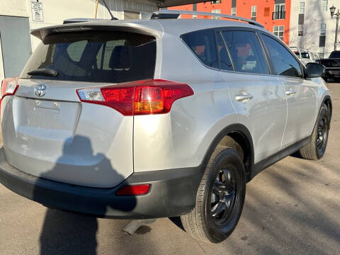 2014 Toyota RAV4 LE