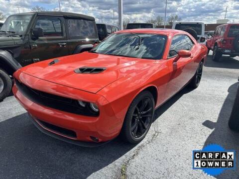 2016 Dodge Challenger for sale at GUPTON MOTORS, INC. in Springfield TN