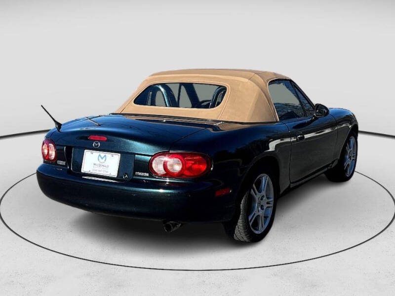 2005 Mazda MX-5 Miata