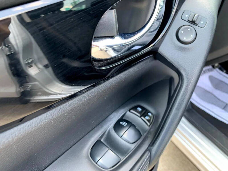 2020 Nissan Rogue Sport SV