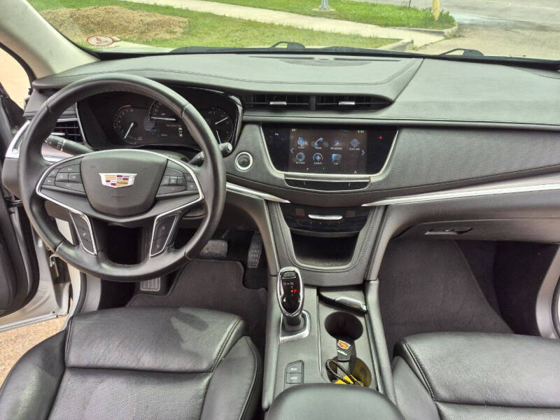 2018 Cadillac XT5 Luxury