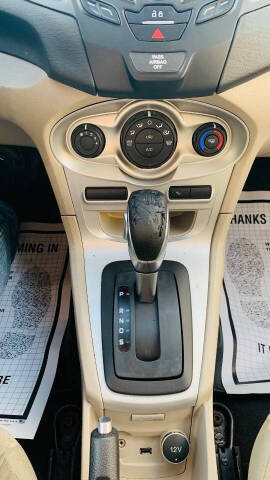 2017 Ford Fiesta SE