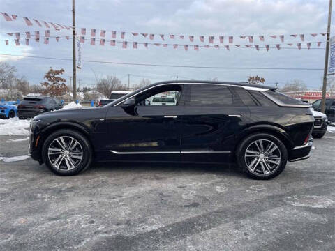 2024 Cadillac LYRIQ Luxury 1