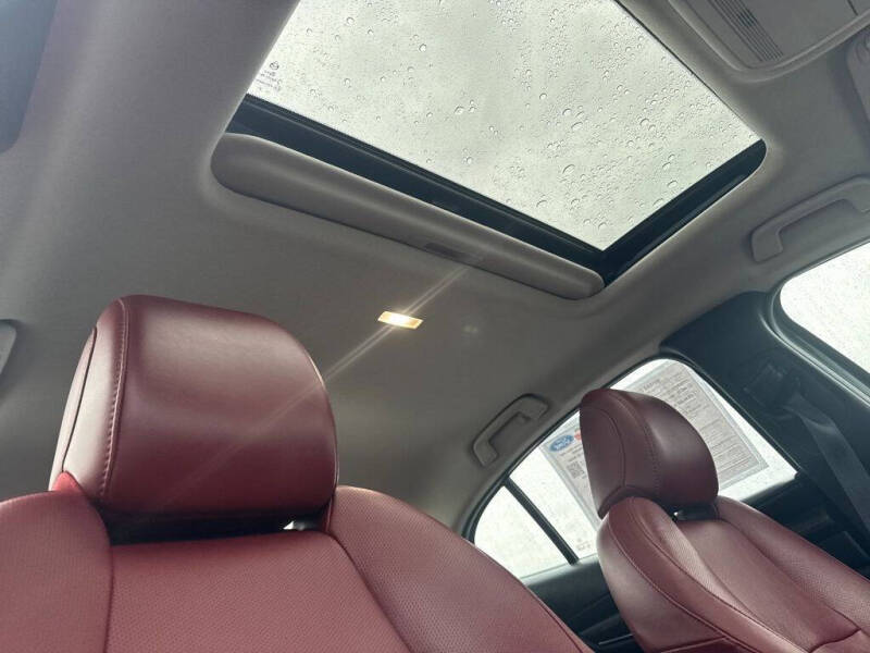 2023 Mazda Mazda3 Sedan 2.5 S Carbon Edition