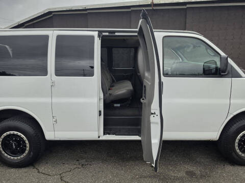 2013 Chevrolet Express LT 2500