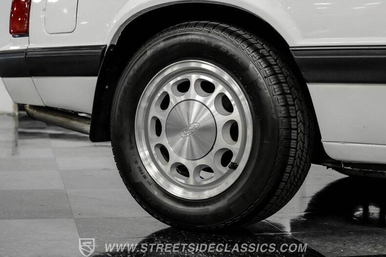 1990 Ford Mustang LX 5.0