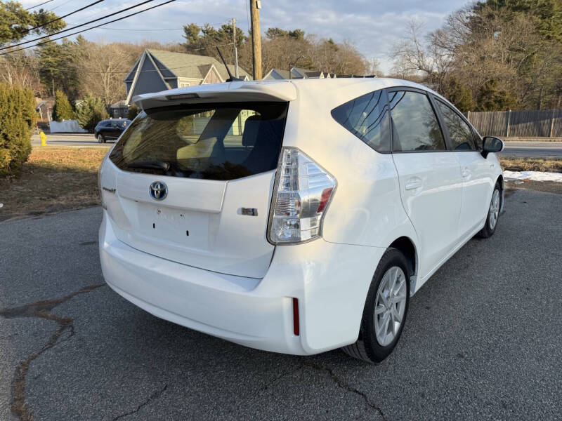 2012 Toyota Prius v Three