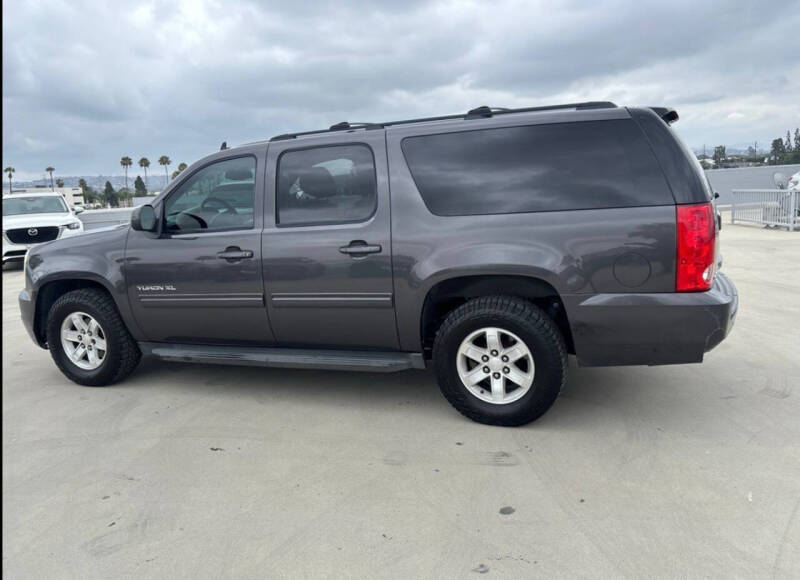 2011 GMC Yukon XL SLT