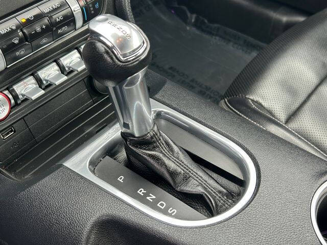 2022 Ford Mustang EcoBoost Premium