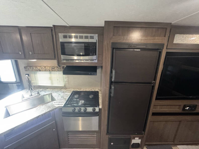 2019 Keystone RV Hideout M-28 BHSWE