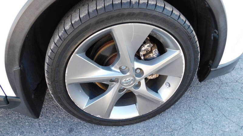 2018 Toyota C-HR XLE Premium