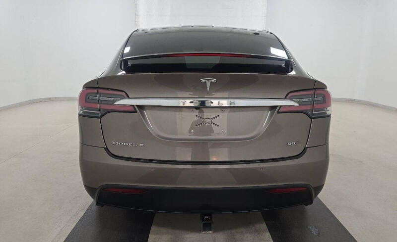 2016 Tesla Model X 90D