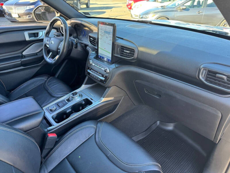 2020 Ford Explorer ST