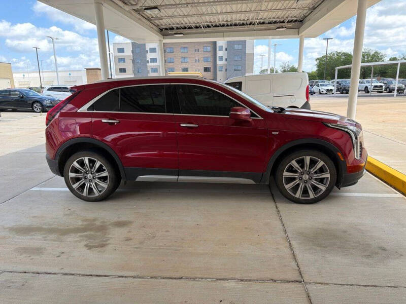 2021 Cadillac XT4 Premium Luxury