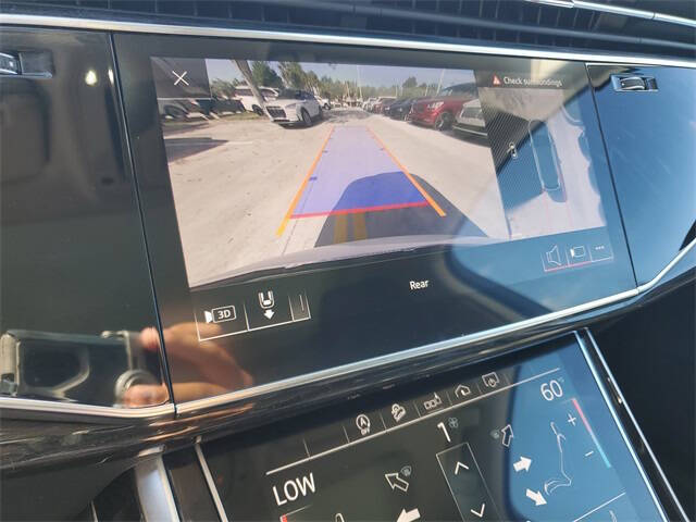 2020 Audi Q7 quattro Premium Plus 55 TFSI