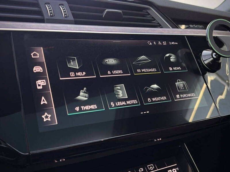 2023 Audi e-tron quattro Premium Plus