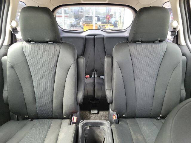 2015 Mazda MAZDA5 Sport