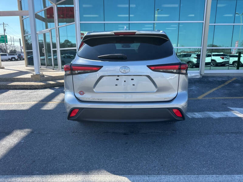 2023 Toyota Highlander L