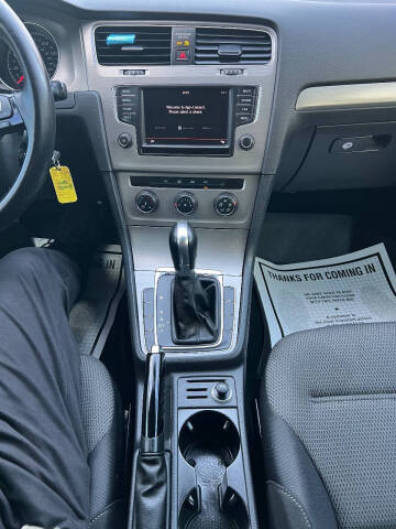 2016 Volkswagen Golf SportWagen TSI S