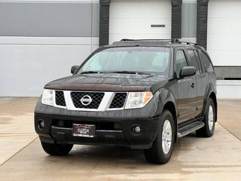 2005 Nissan Pathfinder for sale at Clutch Motors in Lake Bluff IL