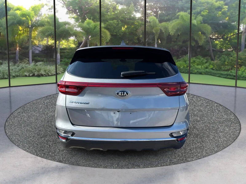 2022 Kia Sportage LX