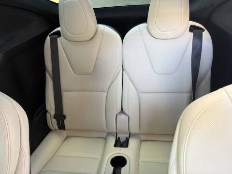 2023 Tesla Model X Plaid