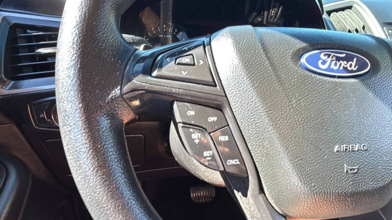2018 Ford Edge SE