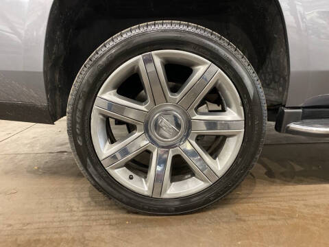 2020 Cadillac Escalade Luxury