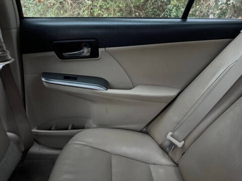 2012 Toyota Camry Hybrid