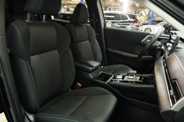 2024 Mitsubishi Outlander ES