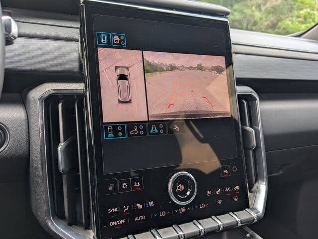 2024 GMC Acadia AT4